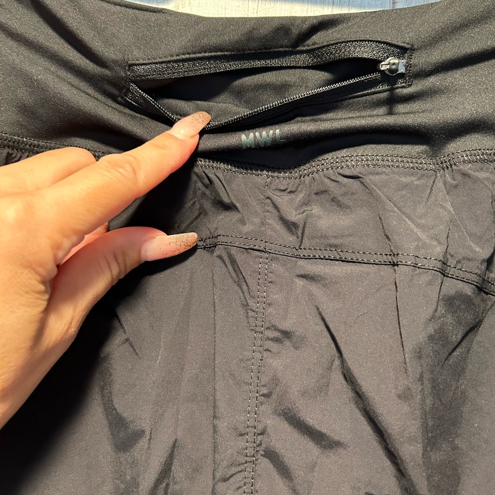 Madewell Black Athletic Shorts Large w/lining - Picture 4 of 7